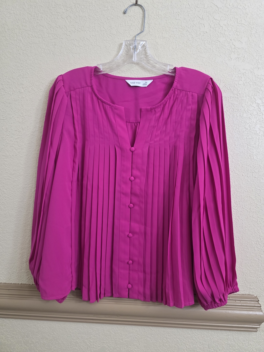 Nine West Women’s Fuchsia Pleated Button-Front Blouse